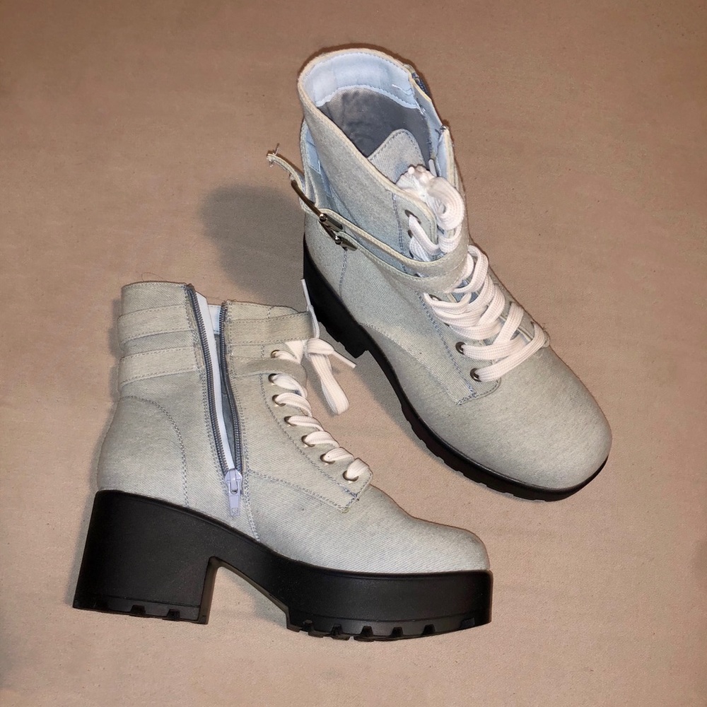 🆕 Nastygal chunky boots